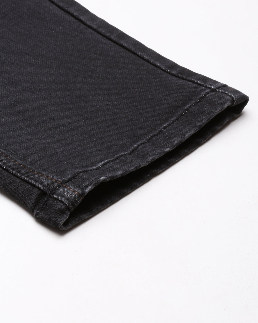 DISTRESSED BLACK DENIM