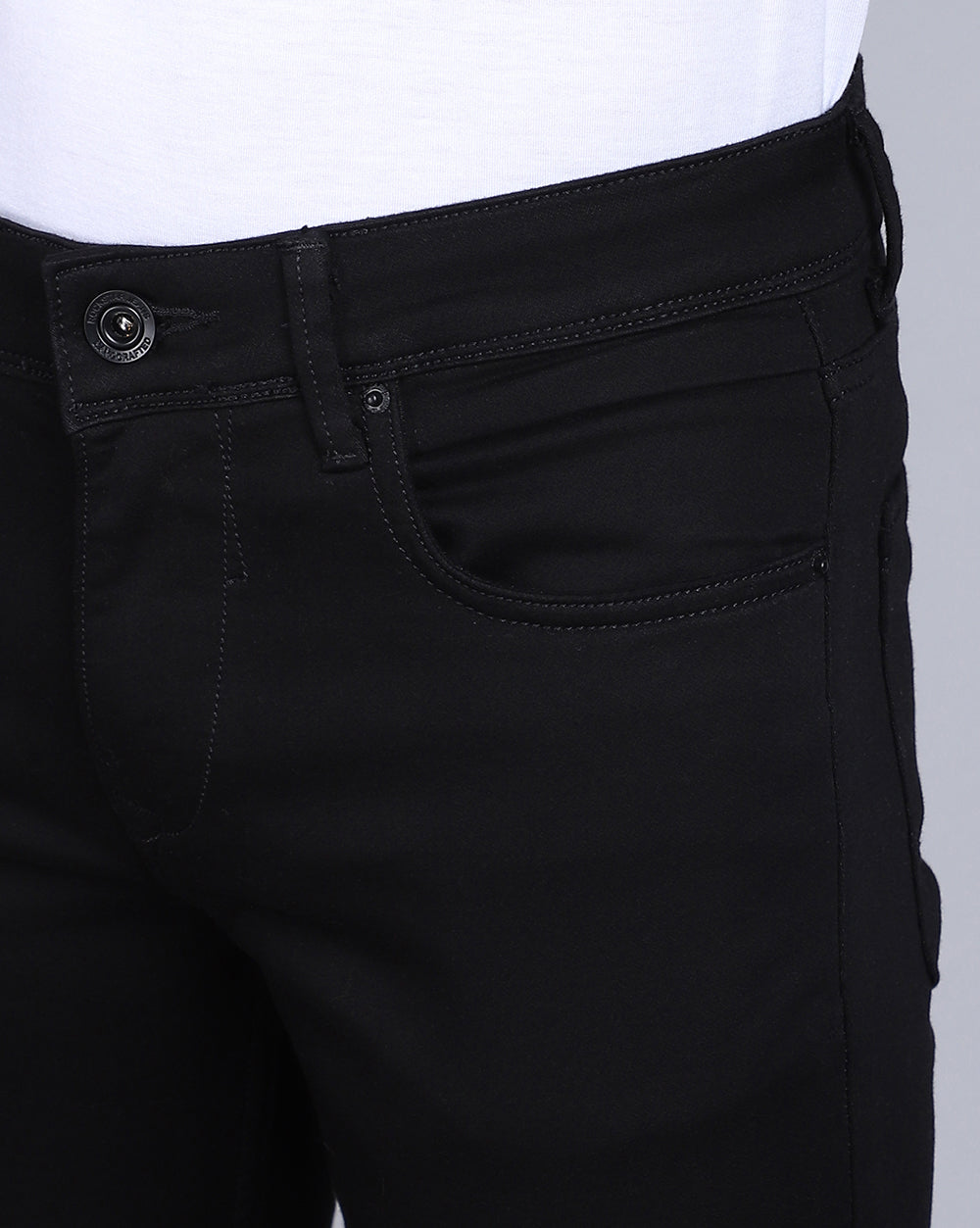 Plain Black Slim Fit Jeans, 38 at Rs 750/piece in Bengaluru | ID:  2851924524697
