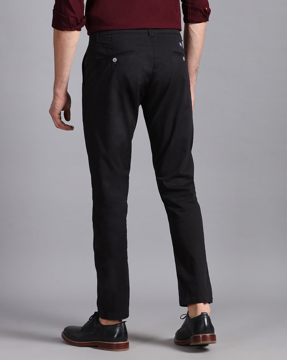 Buy Slim Fit Flat-Front Chinos with GapFlex Online at Best Prices in India  - JioMart.